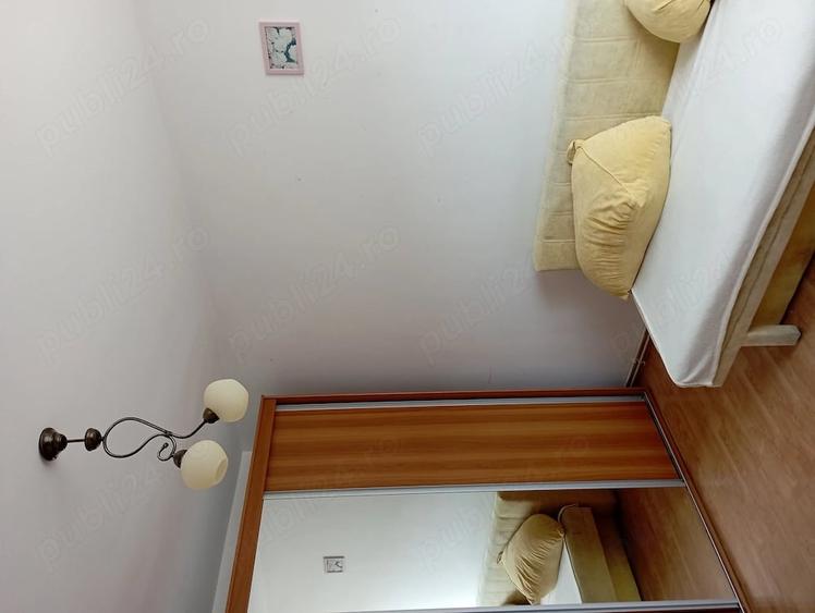 Garsonieră decomandată în Noua