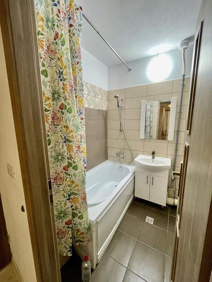 Apartament cu 2 camere decomandat în Gară
