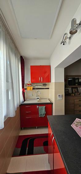 Apartament cu 2 camere decomandat în Aradului