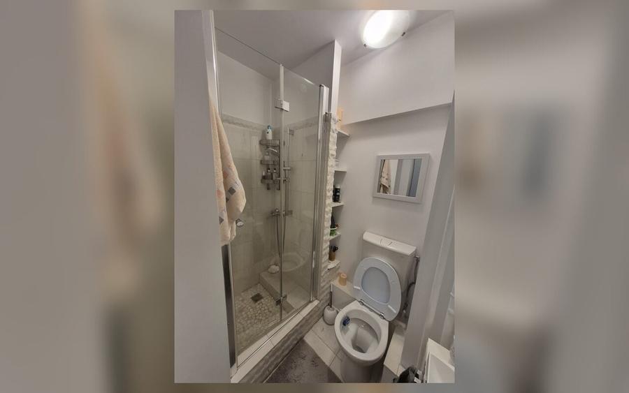 Apartament cu 3 camere decomandat, mobilat în P-ța Alba Iulia