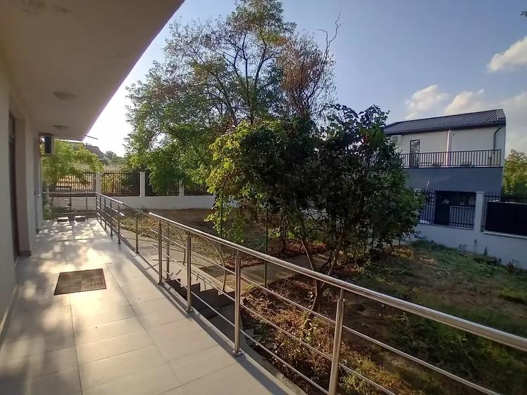 Casă individuală cu 6 camere cu Canalizare în Mogoșoaia