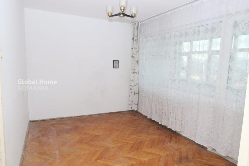 Apartament cu 3 camere semidecomandat în 1 Mai