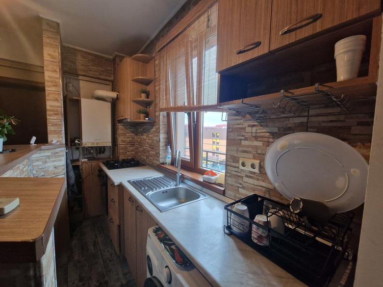 Apartament cu 2 camere semidecomandat în Central