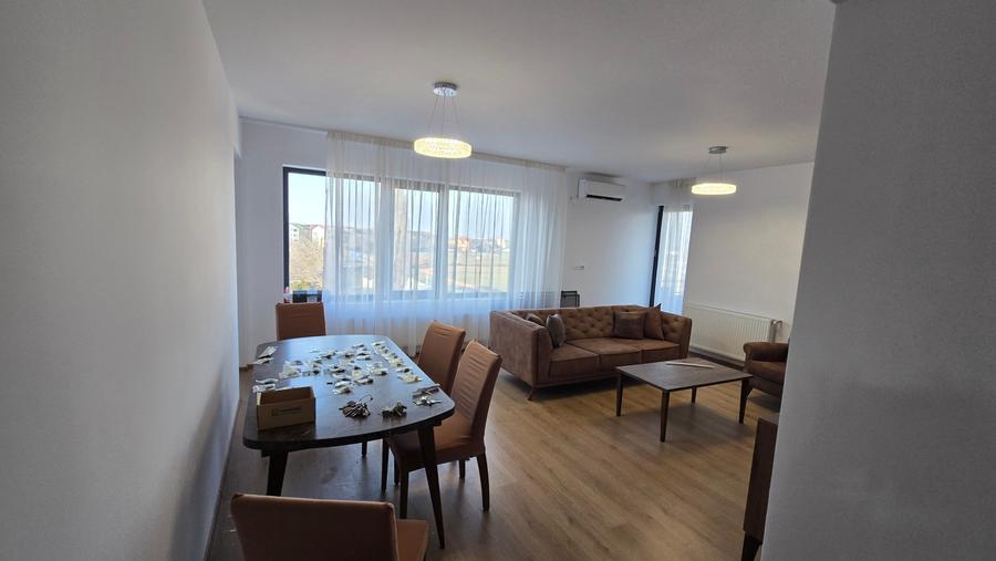 Apartament cu 2 camere decomandat în Nord-Est