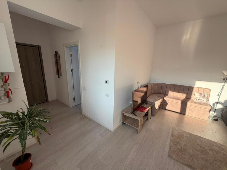 Apartament cu 2 camere decomandat în 13 Septembrie