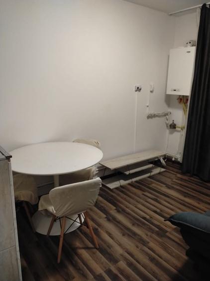 Apartament cu 2 camere decomandat în Exterior Vest