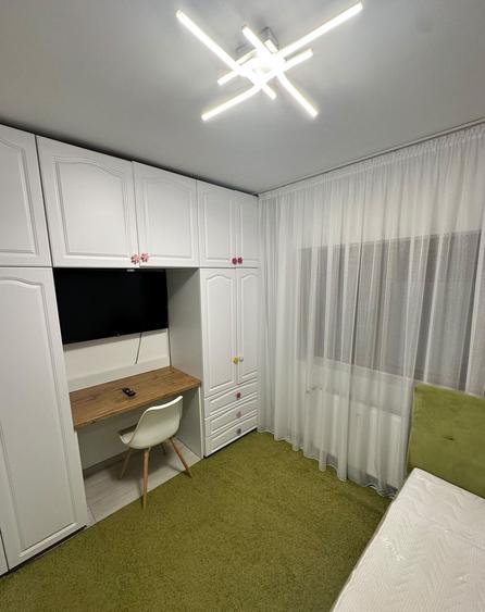 Apartament cu 4 camere decomandat, mobilat în 13 Septembrie