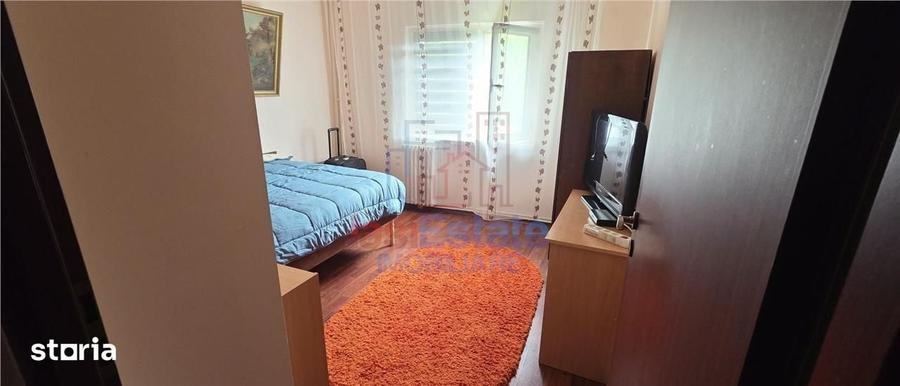Apartament cu 3 camere decomandat în Bd. Independenței