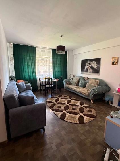 Apartament cu 2 camere decomandat în Cățelu
