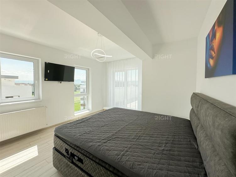 Apartament cu 3 camere decomandat, mobilat în Central