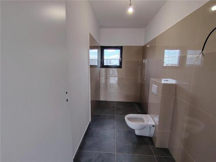 Duplex cu 5 camere cu Canalizare în Moșnița Nouă