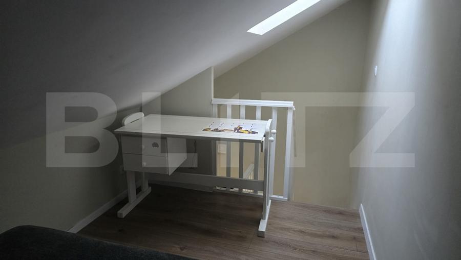 Apartament cu 3 camere semidecomandat, mobilat în Semicentral