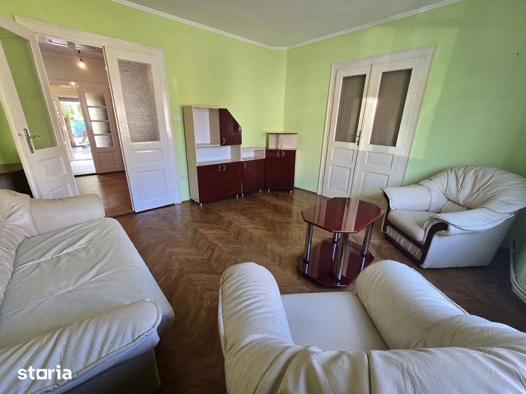Casă cu 4 camere cu Teren 421 Mp în Funcționarilor