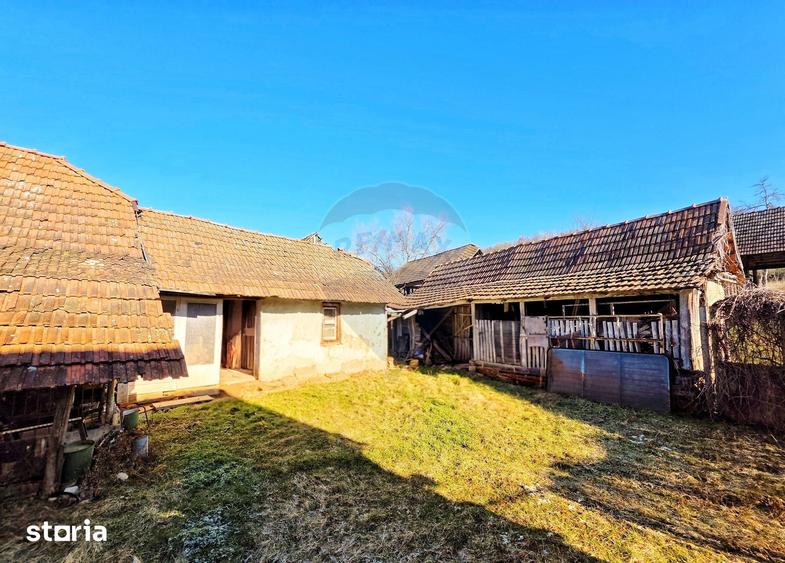 Casă cu 4 camere cu Teren 10486 Mp în Ohaba Lungă