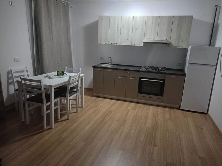 Casă cu 3 camere cu Teren 750 Mp în Central