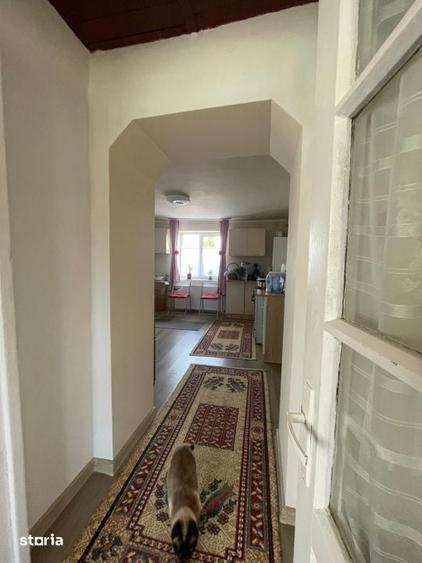 Casă cu 2 camere cu Teren 1160 Mp în Central