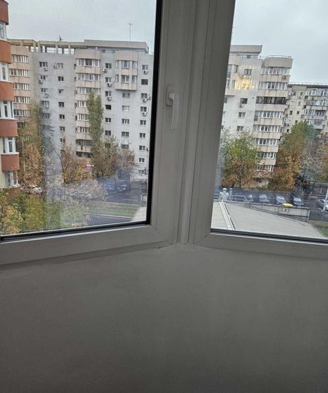 Garsonieră decomandată în Vitan