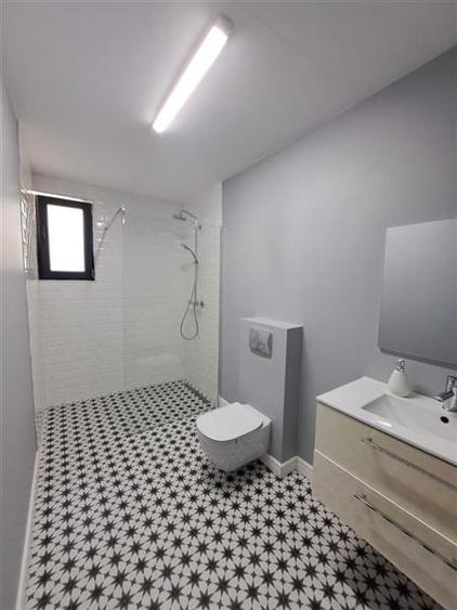 Casă individuală cu 4 camere cu Canalizare în Câmpului