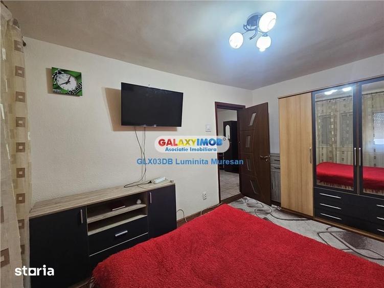 Apartament cu 2 camere decomandat, mobilat în Micro 4