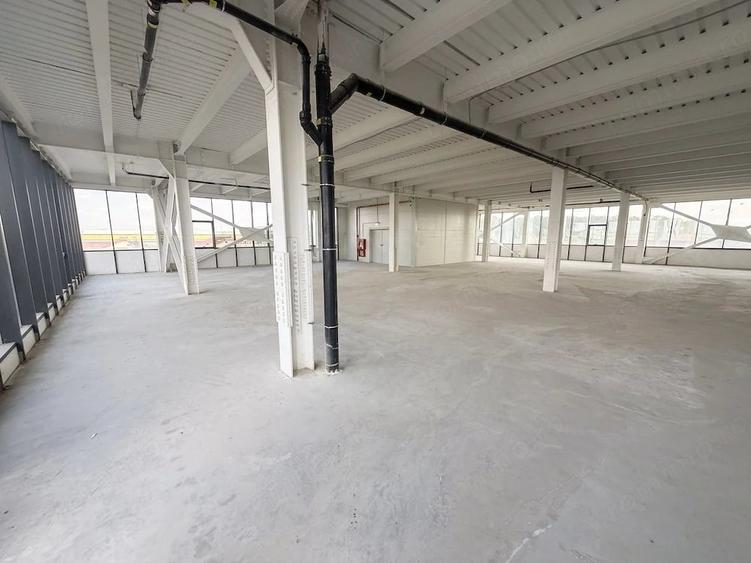 Spațiu comercial, de 800 mp, în Ștefăneștii de Jos
