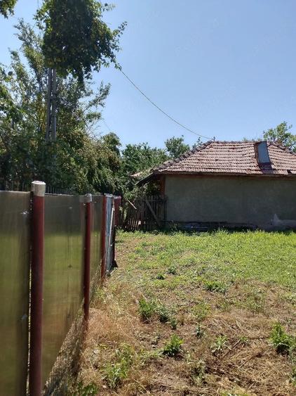 Casă cu 3 camere cu Teren 829 Mp în Brazii