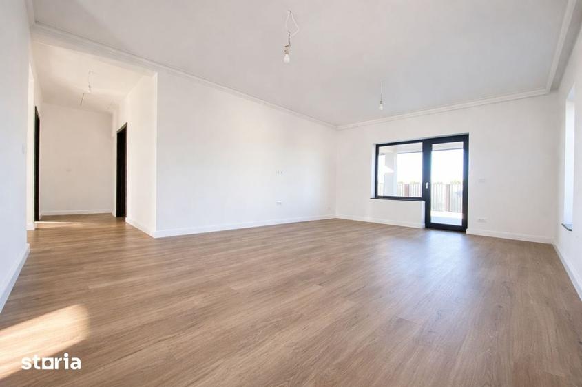 Casă cu 4 camere cu Teren 400 Mp în Dancu