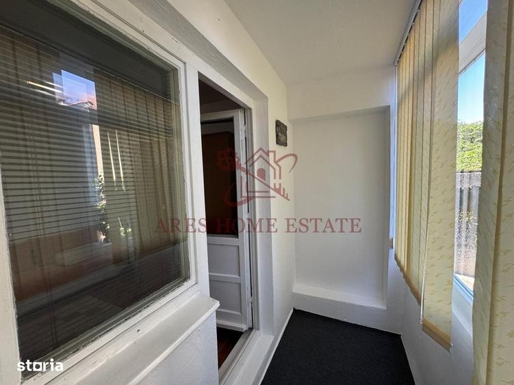 Apartament cu 3 camere în Complex Studențesc