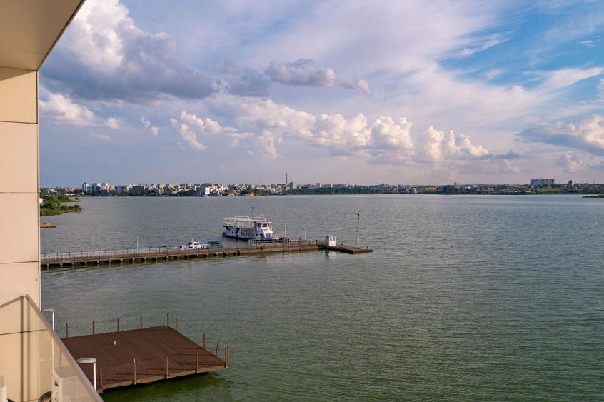 3 camere | 95 mp + terasă 20 mp | Vedere frontală lac | Mamaia-Cazino - 3