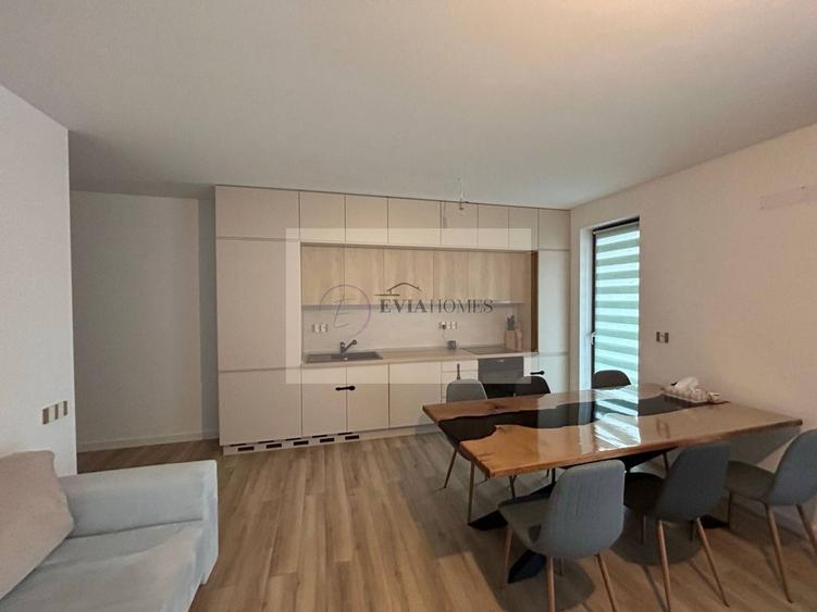 Apartament cu 3 camere decomandat, mobilat în Zorilor