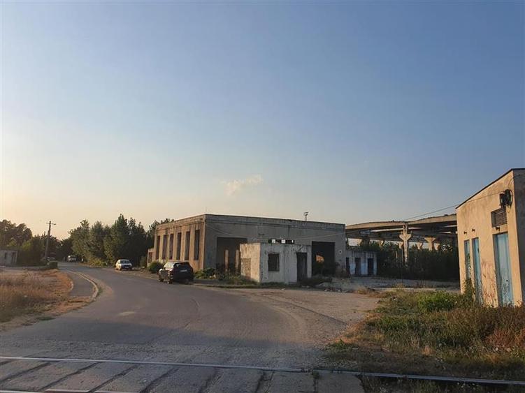 Spațiu industrial, de 3,000 mp, în Giulești