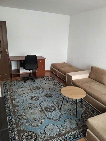 Apartament cu 2 camere decomandat în Cornișa