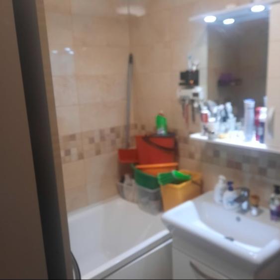 Apartament cu 2 camere semidecomandat, mobilat în Bucureștii Noi