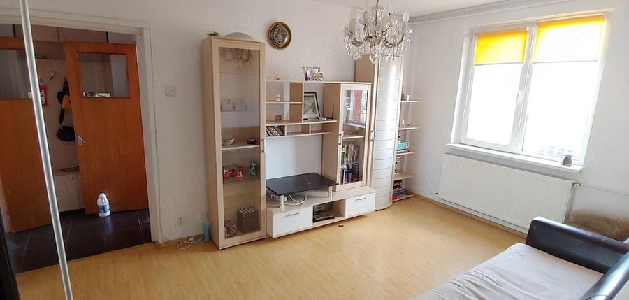 Apartament cu 2 camere semidecomandat în Rahova