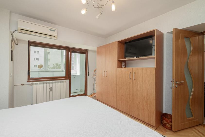 Bulevardul Unirii, apartament cu 4 camere, COMISION 0 - 12
