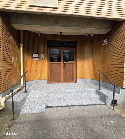 Apartament cu 2 camere decomandat în Centrul Civic