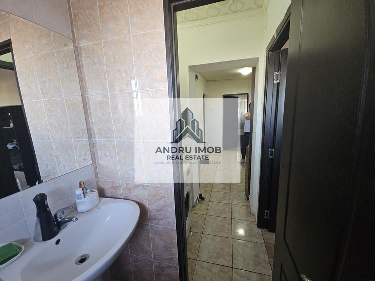 Apartament cu 3 camere decomandat în Dristor