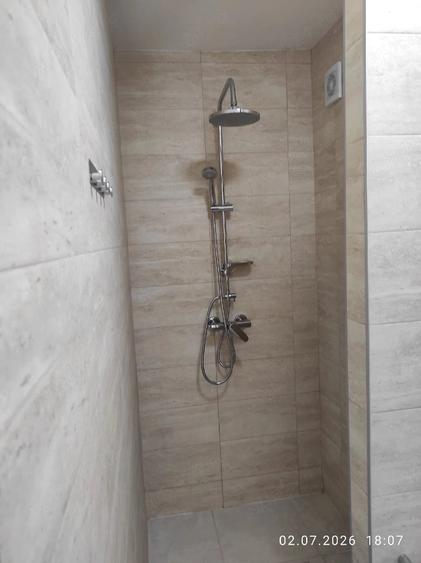 Apartament cu 3 camere decomandat în Apărătorii Patriei