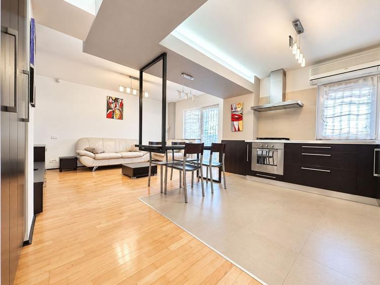 Apartament cu 3 camere decomandat, mobilat în Circumvalațiunii