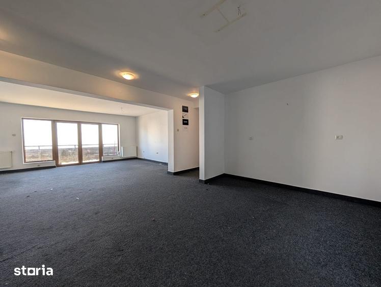 Apartament cu 4 camere decomandat în Zorilor