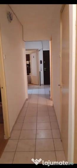 Apartament cu 3 camere decomandat în Rahova