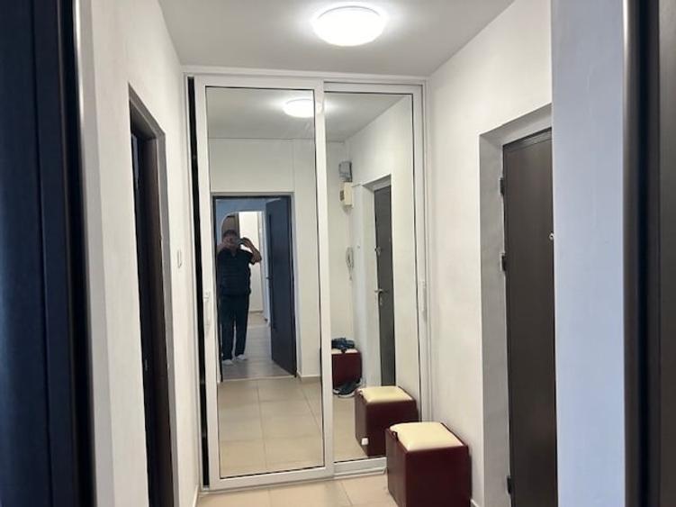 Apartament cu 2 camere semidecomandat în 1 Mai