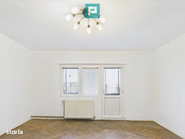 Apartament cu 3 camere decomandat în Micălaca