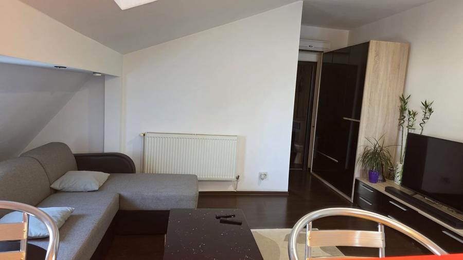 Apartament cu 2 camere decomandat, mobilat în Steaua