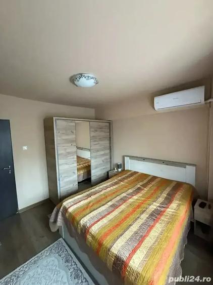 Apartament cu 4 camere decomandat în Sebastian