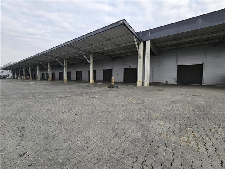 Spațiu industrial, de 2,600 mp, în Est