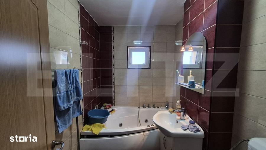 Apartament cu 3 camere în Dămăroaia