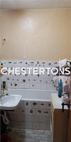 Apartament cu 3 camere decomandat în Tineretului
