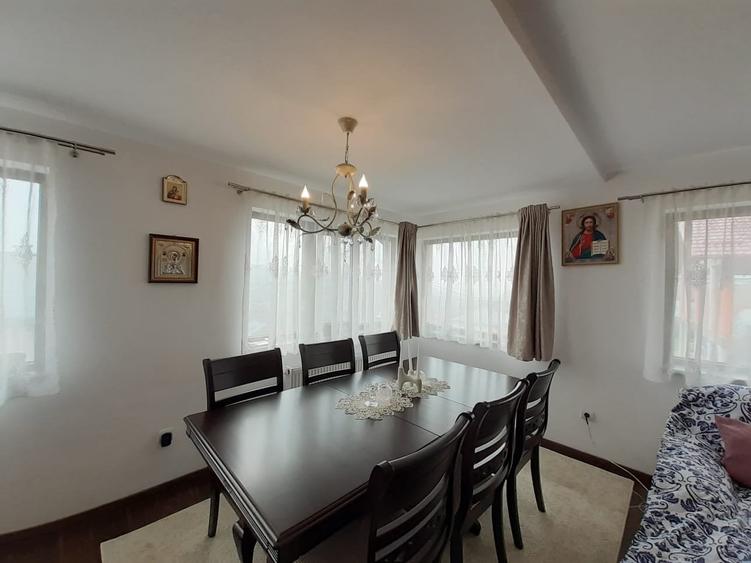 Casă cu 3 camere cu Teren 127 Mp în Breazu