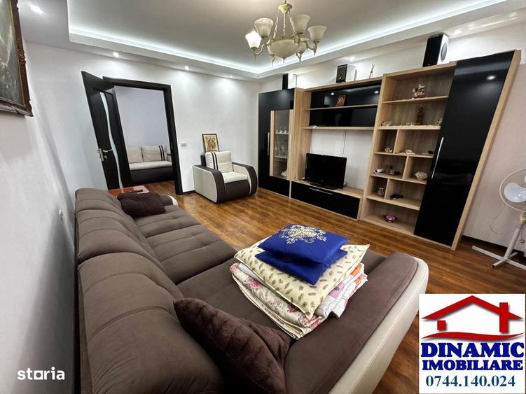 Apartament cu 2 camere decomandat în Central