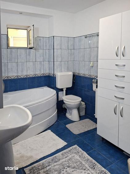 Casă cu 5 camere decomandat cu Teren 780 Mp în Săcălaz